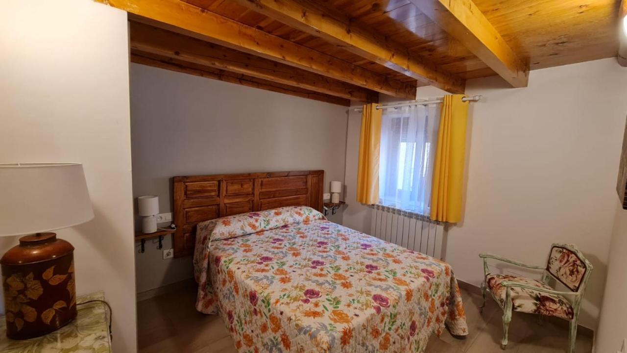 Casa Rural Los 7 Pinos De Gredos Navarredonda de Gredos Exterior photo